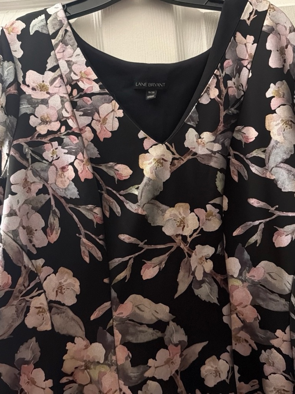 Lane Bryant Black Floral V-Neck dress - Pink & Gray Blossoms - Picture 1 of 3